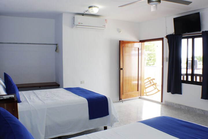 Room 14 of 35