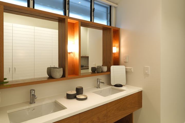 Room 10 of 41