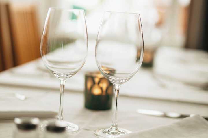 Dining 48 of 63