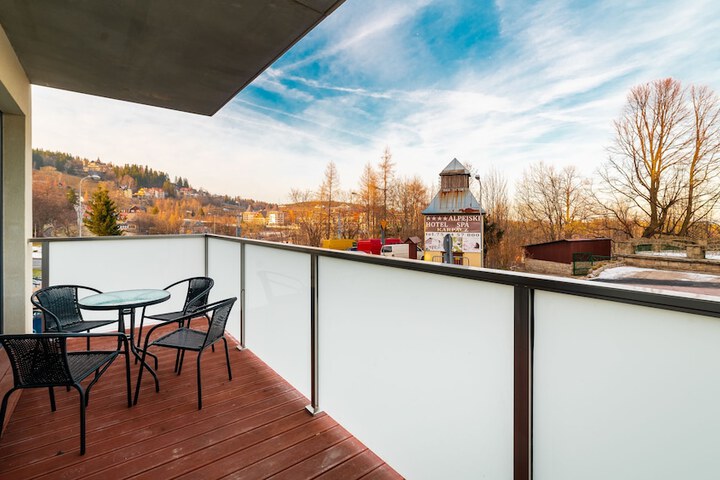Terrace/Patio 306 of 375