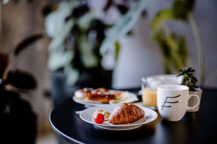 Breakfast/Coffee Service 46 of 68