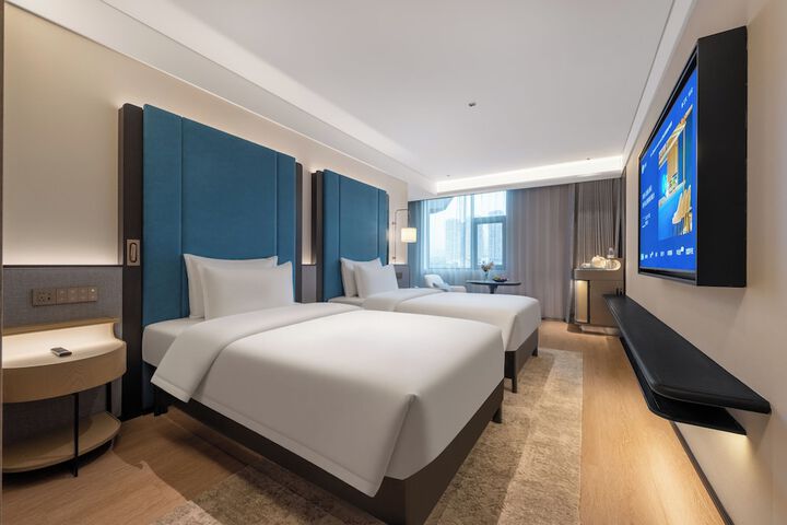 Room 26 of 54