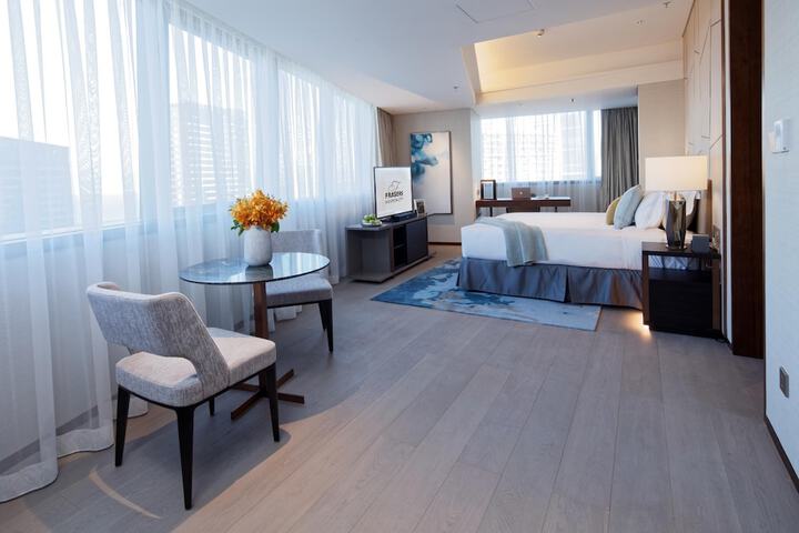 Room 16 of 75