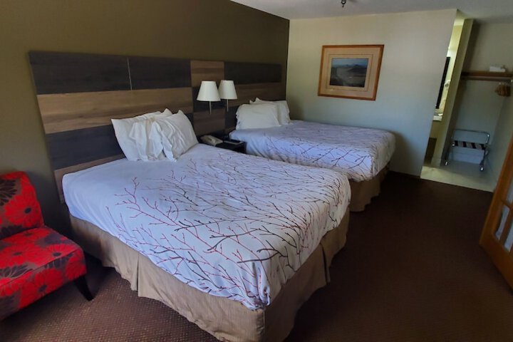Room 35 of 79