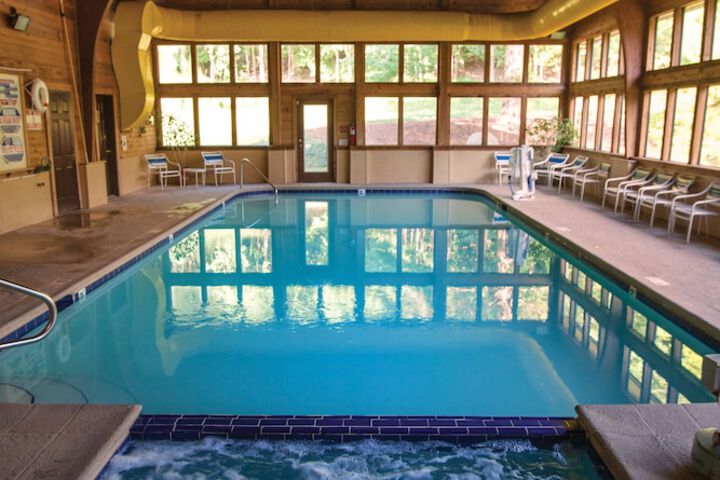 Hotel Pool