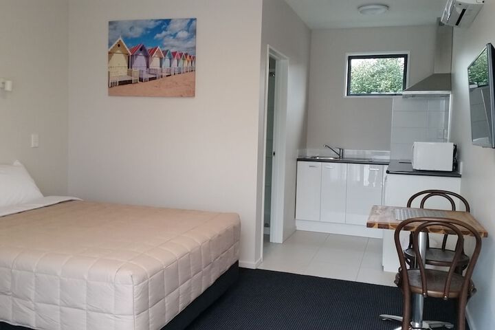 Room 19 of 40