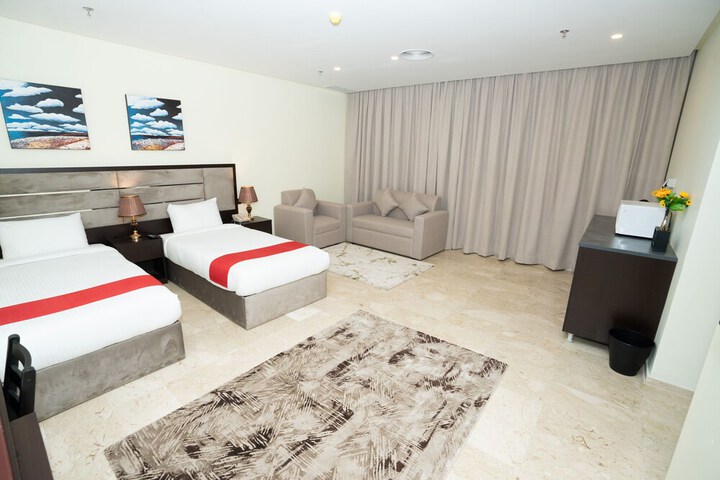 Room 12 of 24