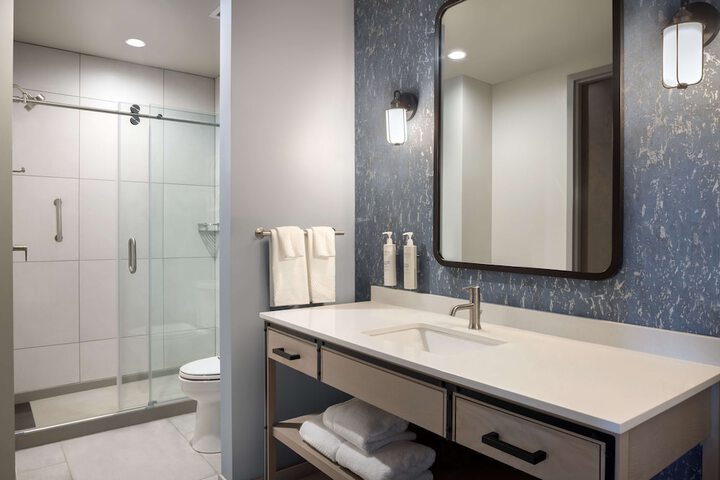 Bathroom shower