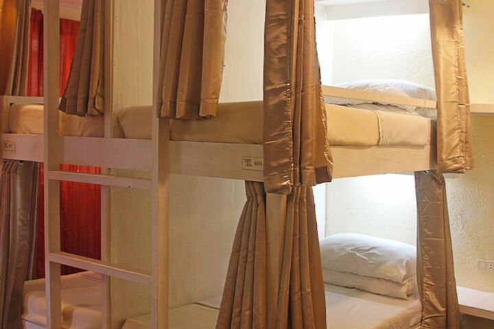 Room 19 of 62