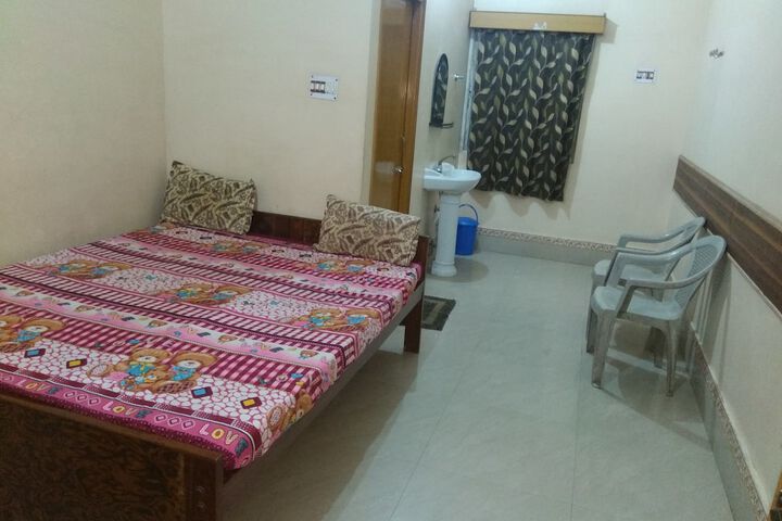 Room 10 of 21
