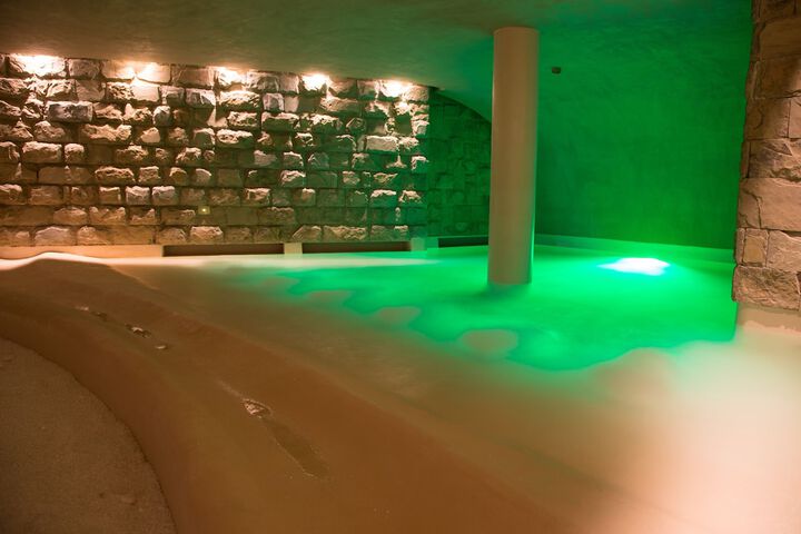 Spa 77 of 148