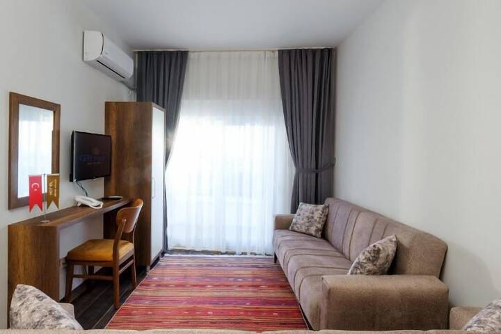Room 35 of 64