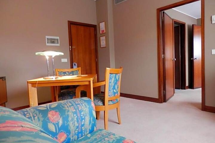 Room 3 of 3