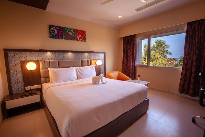 Room 14 of 18