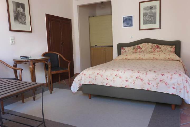 Room 11 of 60