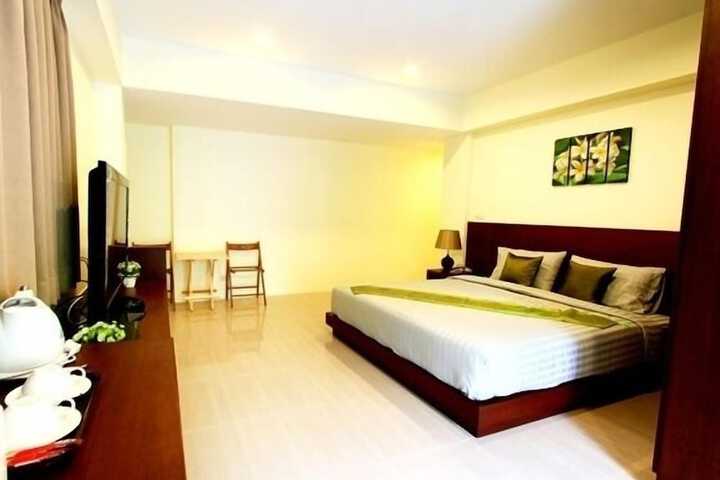 Room 17 of 47