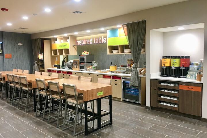 Breakfast area