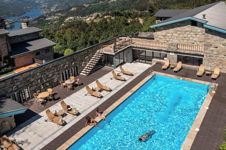 Pool Hotel