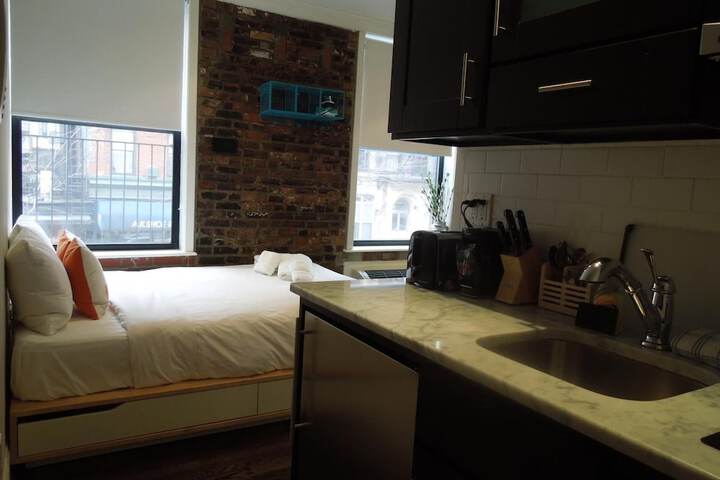 Room 6 of 53