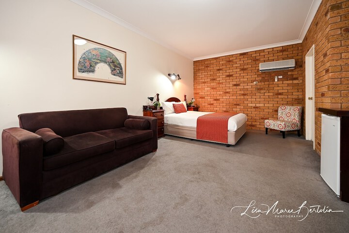 Room 12 of 32