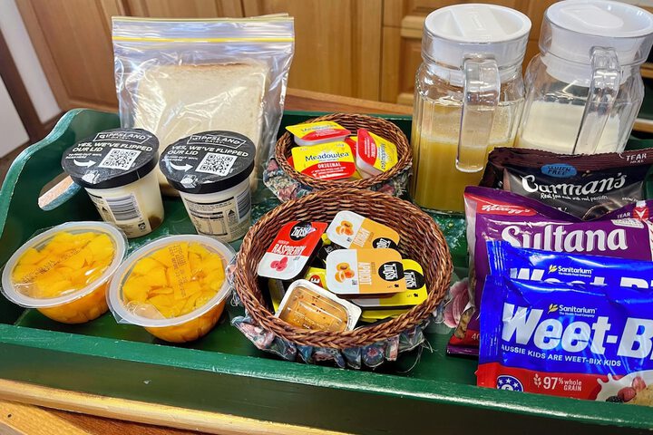 Breakfast/Coffee Service 217 of 244