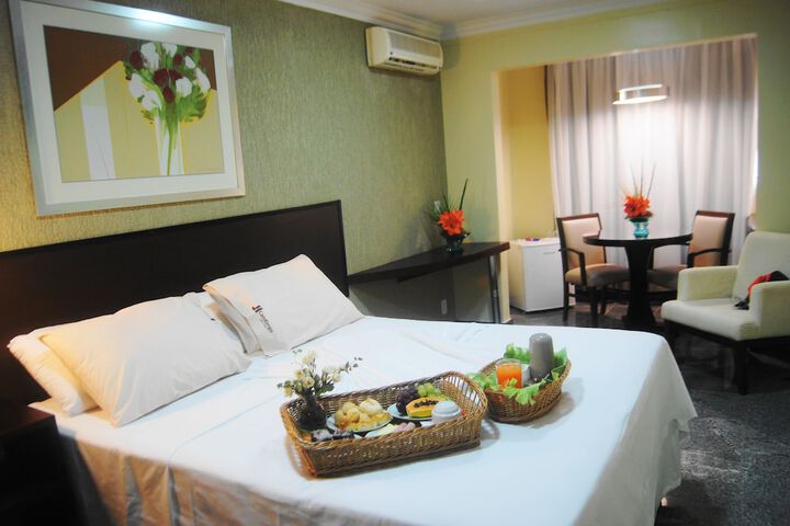 Room 4 of 44
