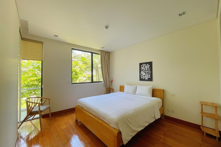 Room 51 of 183
