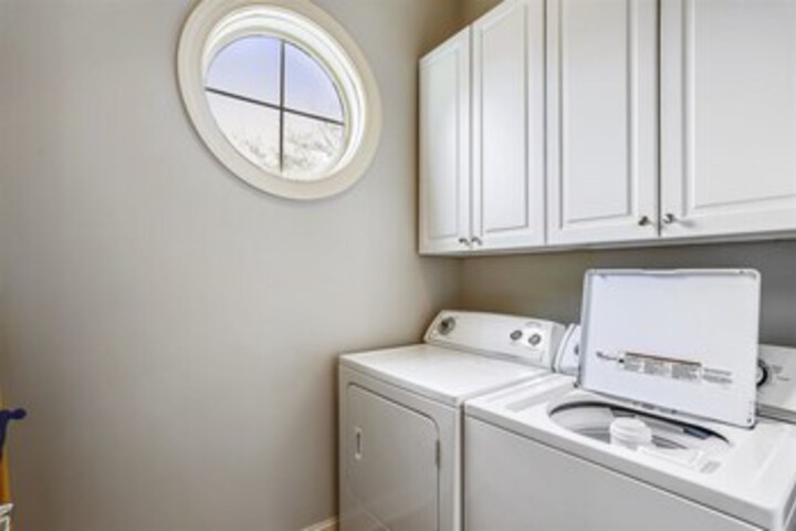 Laundry 11 of 25