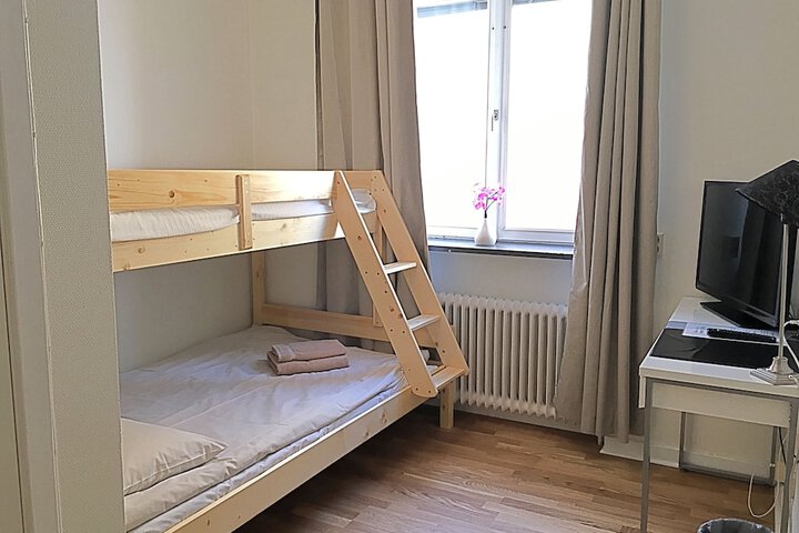 Room 20 of 38