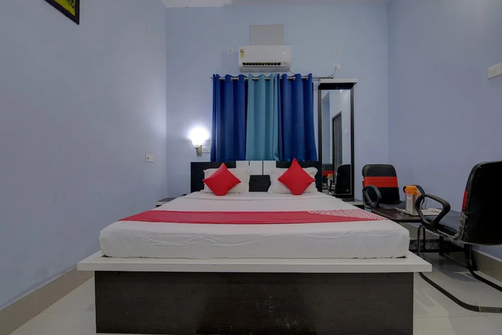 Room 2 of 11