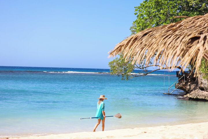 Beach 143 of 184