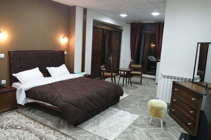 Room 2 of 14