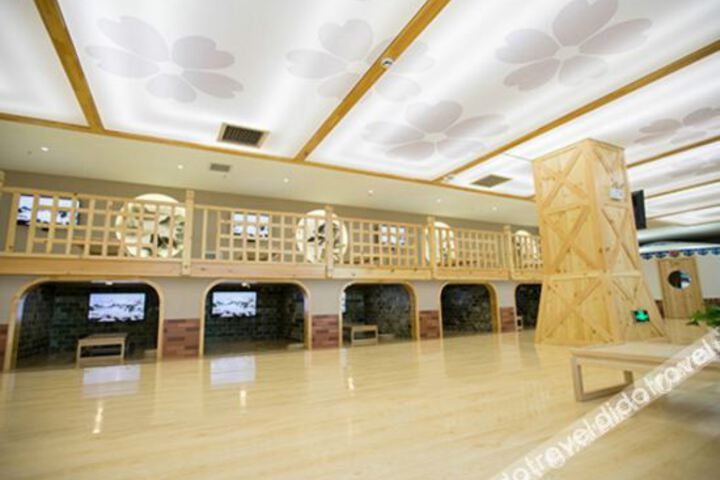 Hotel Interior 25 of 28