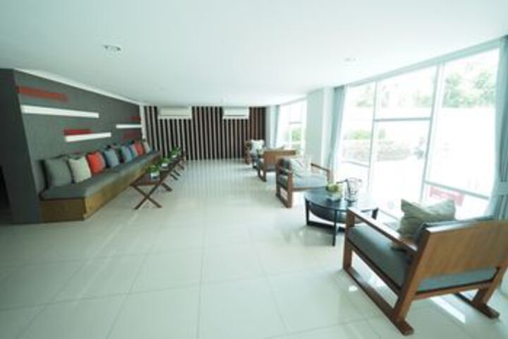 Hotel Interior 15 of 32