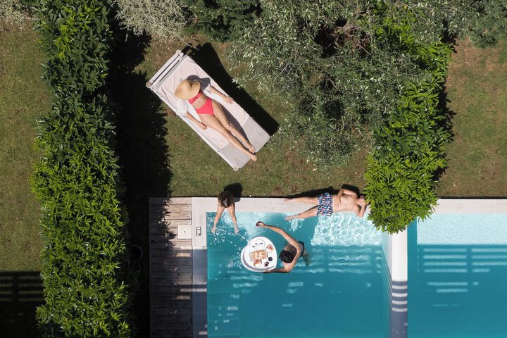 Pool 139 of 191