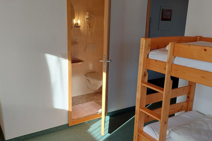 Room 19 of 62