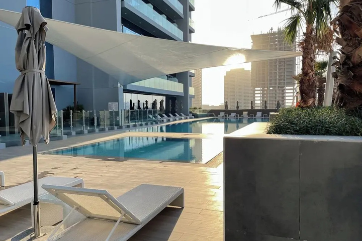 Pool 6 of 9