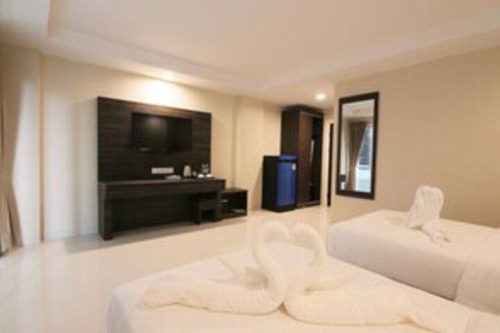 Room 29 of 32
