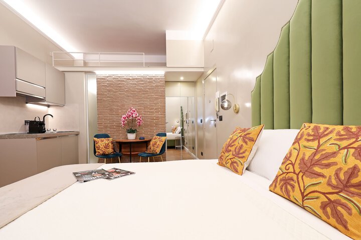 Room 44 of 84