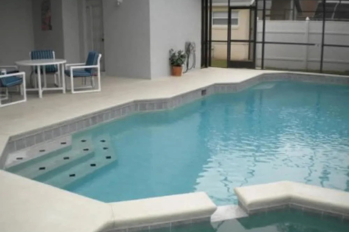 Pool 9 of 14