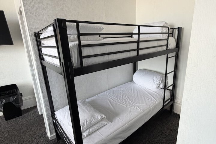 Room 72 of 114