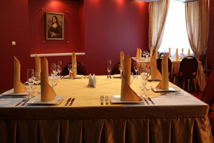 Dining Photos