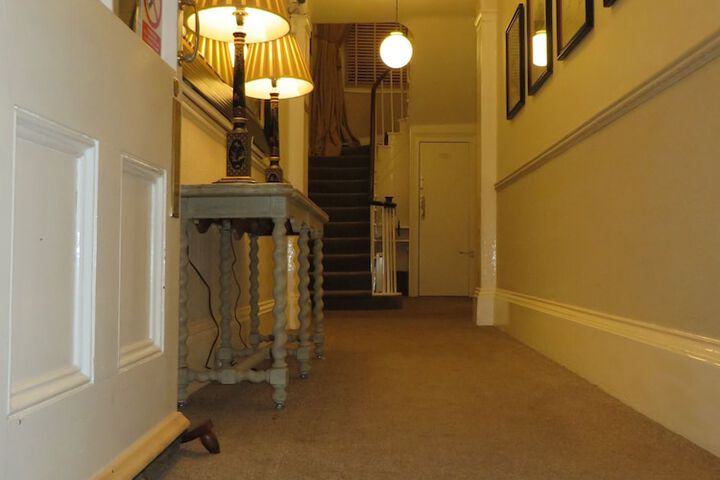 Hotel 3 of 77