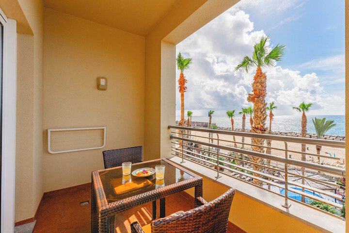 Terrace/Patio 136 of 138