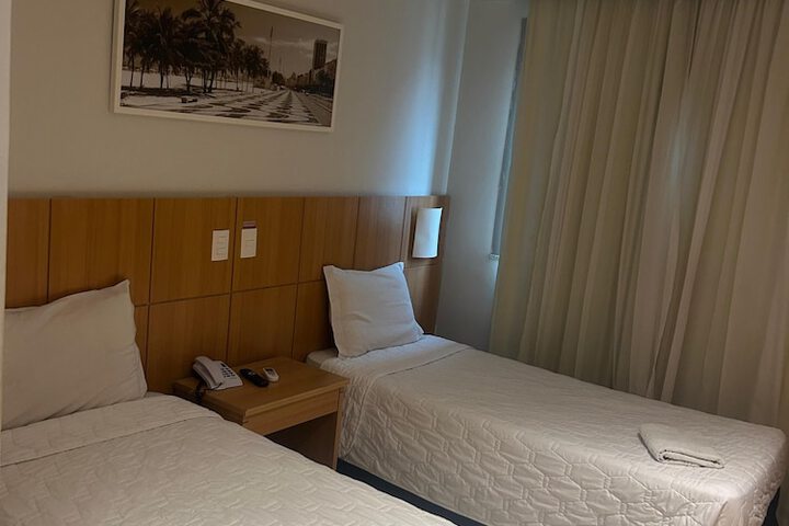 Room 15 of 40