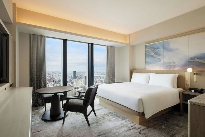 Room 17 of 63