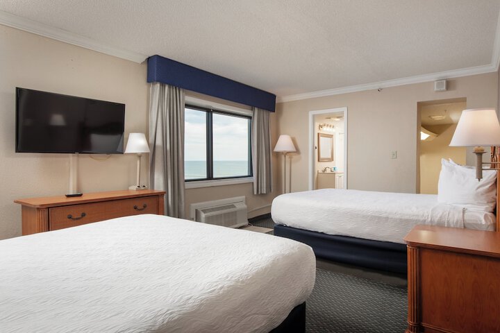 1 Bedroom Deluxe Murphy Bed 2 Queen Beds Partial Ocean View (6 of 24)