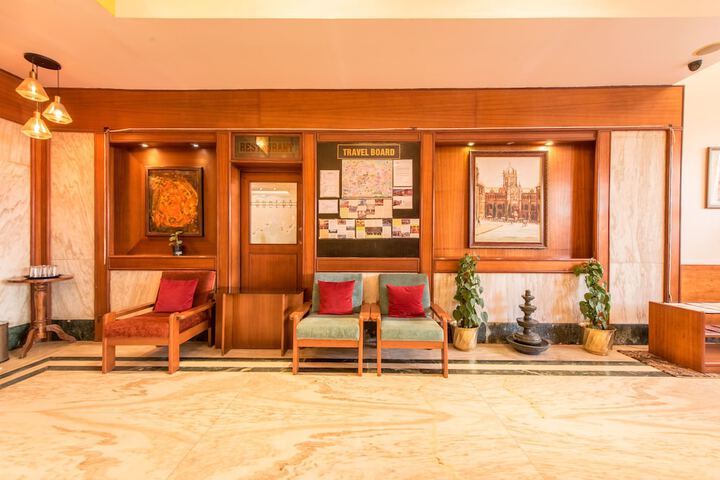 Guest Lobby