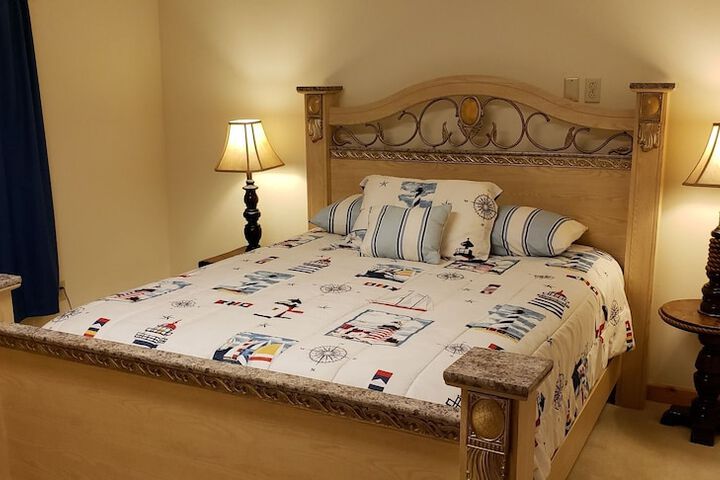 Room 7 of 24