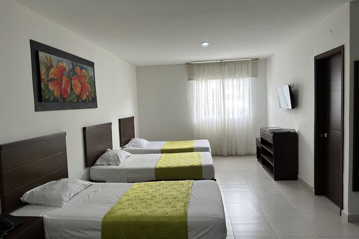 Room 18 of 65